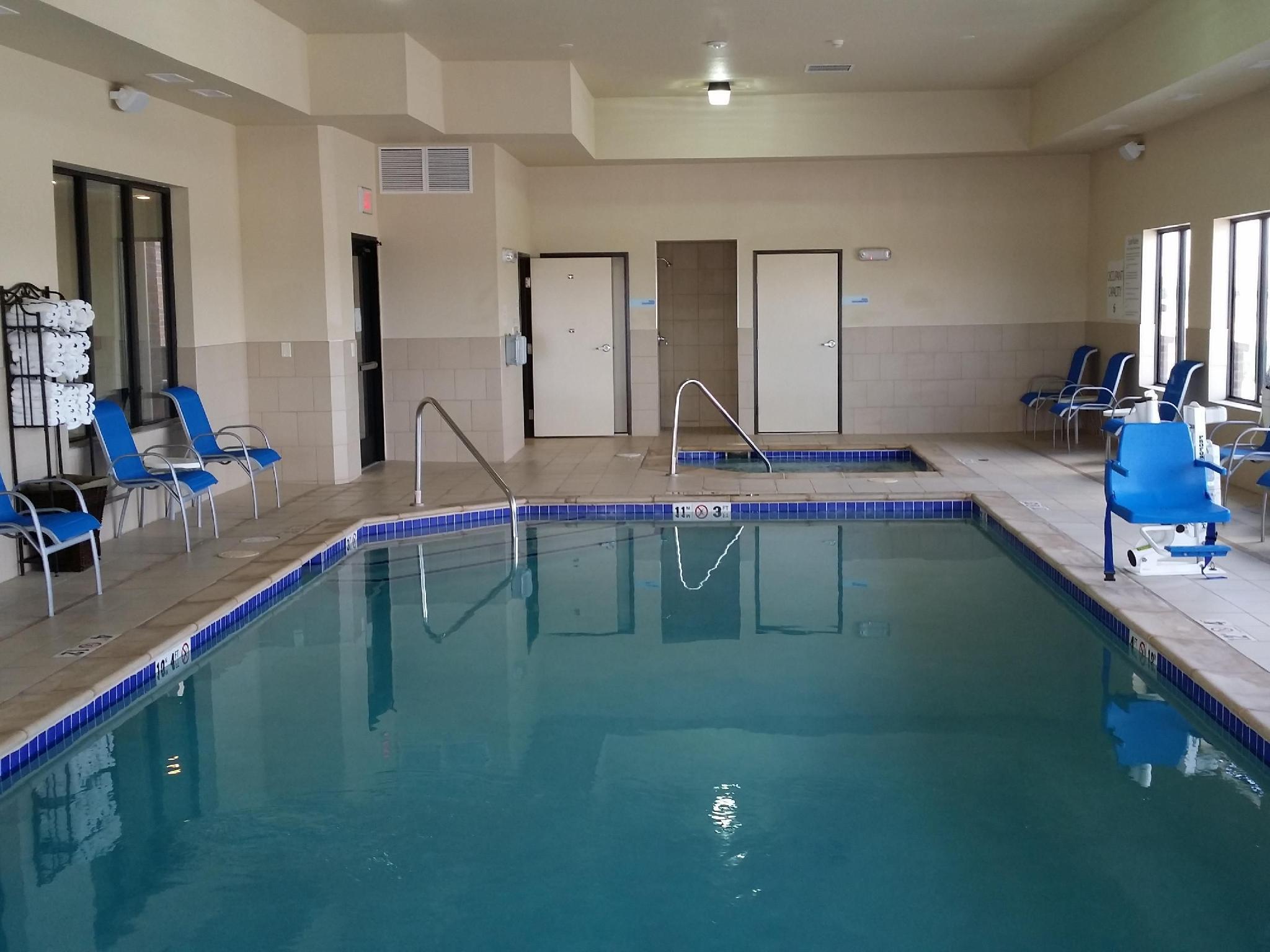 Holiday Inn Express & Suites Deming Mimbres Valley By Ihg Exterior photo
